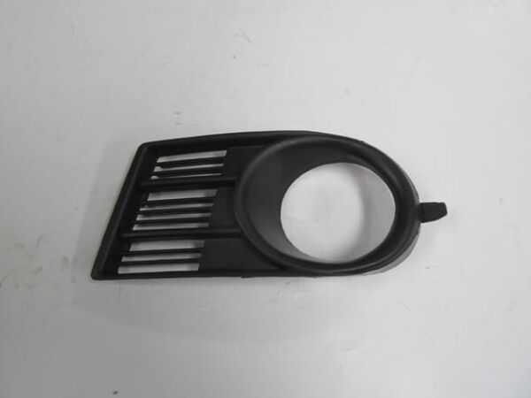 SUZUKI SWIFT- 05/07; SİS LAMBA KAPAĞI SOL SİS DELİKLİ (TYG)