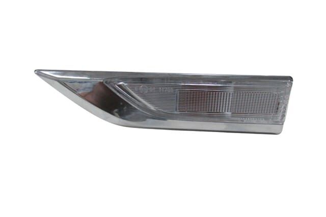 VOLKSWAGEN CADDY- 15/18; ÇAMURLUK SİNYALİ SOL BEYAZ (NİKELAJ ÇERÇEVELİ) (DUYLU/AMPÜLLÜ)