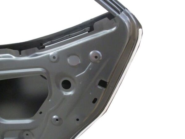 TOYOTA COROLLA- NDE180- 13/18; ARKA KAPI KOMPLE SAĞ SİYAH (BAND DELİKSİZ) (İCELİ/ÇEKOMASTİKLİ) (TW)