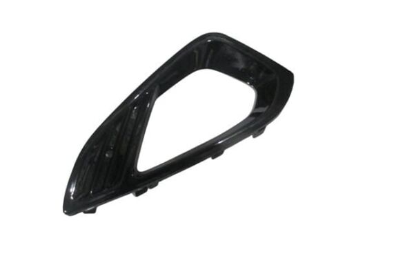 FORD FIESTA- 18/20; SİS LAMBA KAPAĞI SAĞ SİS DELİKLİ SİYAH (TW)