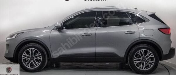 FORD KUGA- 20/23; ARAÇ BİLGİLERİ VE RESİMLERİ