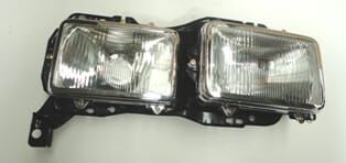 ISUZU NPR- 90/97; FAR LAMBASI SAĞ ÇİFTLİ (BAĞLANTI SACI İLE BİRLİKTE)(H4/H4)(FAMELLA)