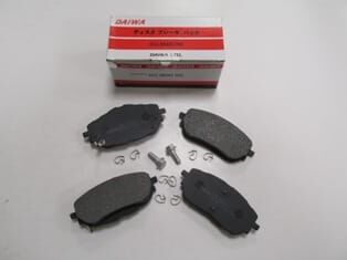 TOYOTA COROLLA- NDE180- 13/18; ÖN FREN BALATASI (DİSK) (134,2X60X18/134,2X51,50X18) (DAIWA)