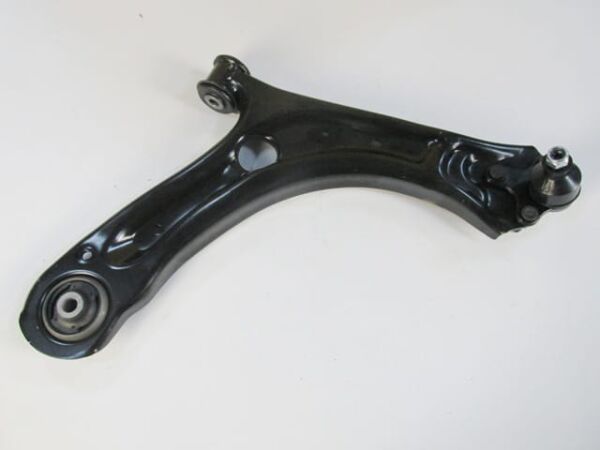 VOLKSWAGEN PASSAT- B8- 14/18; ÖN ALT TABLA SAĞ ROTİLLİ/BURÇLU (SALINCAK) (SH)