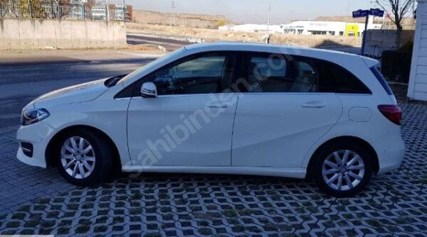 MERCEDES B CLASS- W246- 15/17; ARAÇ BİLGİLERİ VE RESİMLERİ (B180/B200)