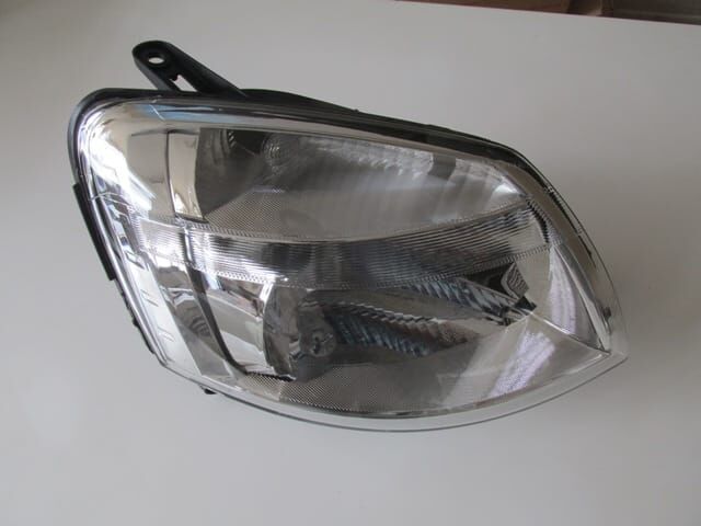 PEUGEOT PARTNER- 03/09; FAR LAMBASI SAĞ ELEKTRİKLİ/MOTORLU H4 (AYFAR) (E MARKLI)