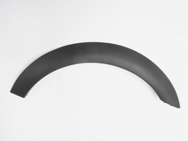 VOLKSWAGEN GOLF- 3- 92/98; ARKA ÇAMURLUK AĞZI PLASTİĞİ SOL SİYAH (TYG)