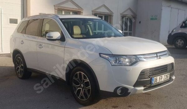 MITSUBISHI OUTLANDER- 13/16; ARAÇ BİLGİLERİ VE RESİMLERİ