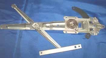 HYUNDAI H100- MİNİBÜS- 97/08; ÖN CAM KRİKOSU SAĞ ELEKTRİKLİ/MOTORSUZ (HMC)