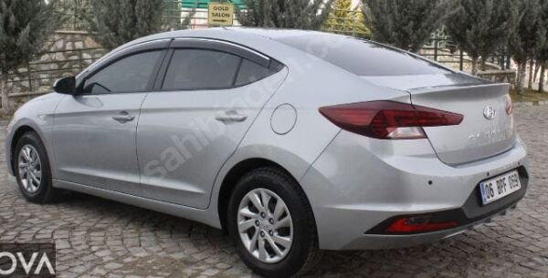 HYUNDAI ELANTRA- 19/20; ARAÇ BİLGİLERİ VE RESİMLERİ