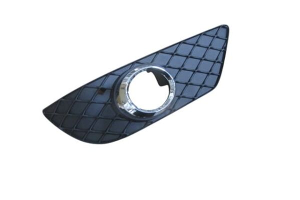 MERCEDES C CLASS- W204- 11/13; SİS LAMBA KAPAĞI SOL SİYAH (SİS DELİKLİ/NİKELAJ ÇERÇEVELİ) (TW)