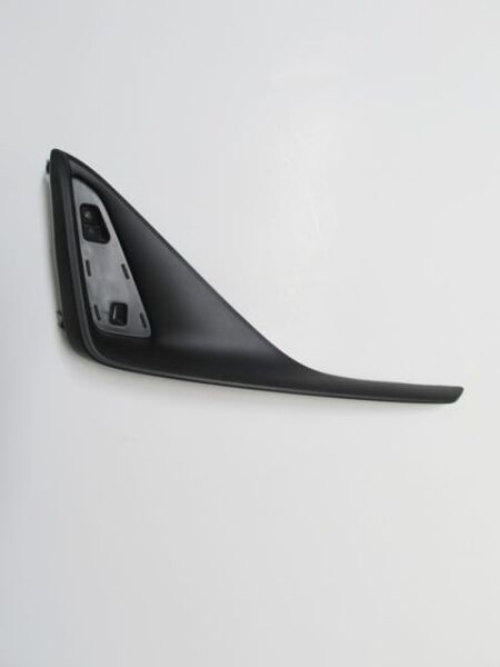 TOYOTA CHR- 16/23; ARKA TAMPON REFLEKTÖRÜ DIŞ PLASTİĞİ SAĞ (TW)