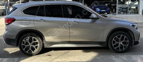 BMW X1- U11- 21/22; ARAÇ BİLGİLERİ VE RESİMLERİ