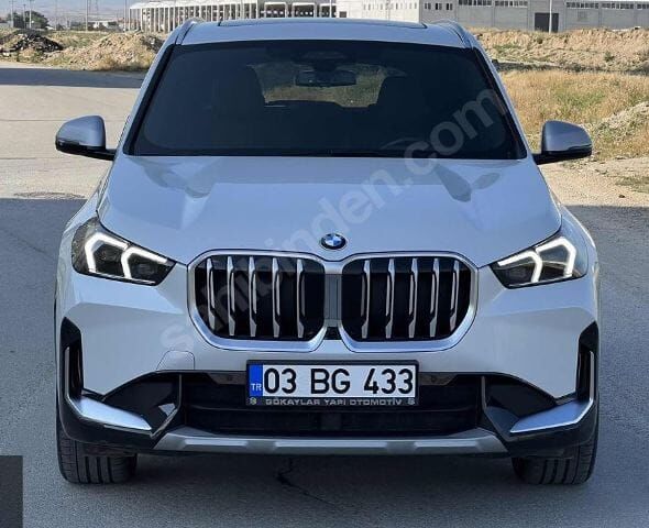 BMW X1- U11- 22/24; ARAÇ BİLGİLERİ VE RESİMLERİ