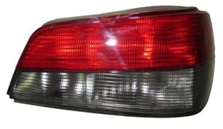 PEUGEOT 306- HB- 97/00; STOP LAMBASI SAĞ KIRMIZI/FÜME (FAMELLA)