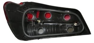 PEUGEOT 306- HB- 97/00; STOP LAMBASI SAĞ KIRMIZI/FÜME (FAMELLA)