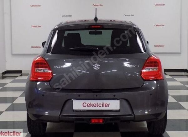 SUZUKI SWIFT- 18/23; ARAÇ BİLGİLERİ VE RESİMLERİ