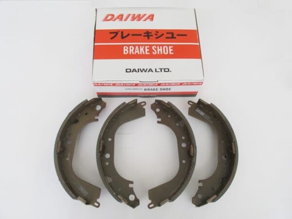 TOYOTA LANDCRUISER- VX 100- 98/02; ARKA FREN PABUCU (4X4) (147,5X60)(DAIWA)