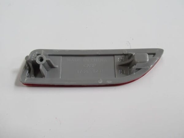 TOYOTA COROLLA- E150- 10/13; ARKA TAMPON REFLEKTÖRÜ SAĞ KIRMIZI