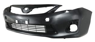TOYOTA COROLLA- E150- 10/13; ÖN TAMPON SİYAH (IZGARALI/ÇEKİ/SİS/FAR YIKAMA DELİKLİ FPI)
