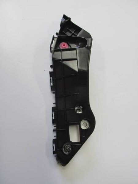 TOYOTA RAV4- 13/16; ÖN TAMPON BAĞLANTI BRAKETİ SOL (YAN KULAĞA BAĞLANAN) (TYG)