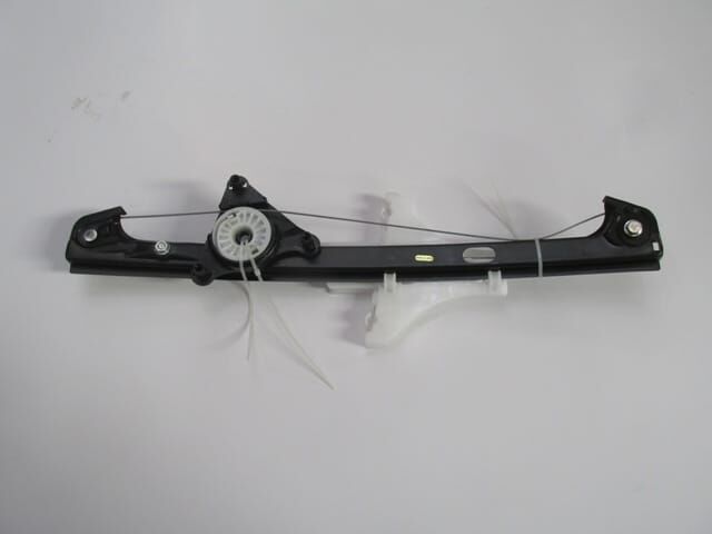 VOLKSWAGEN GOLF- 4- 98/04; ARKA CAM KRİKOSU SAĞ ELEKTRİKLİ/MOTORSUZ (HUSHAN)