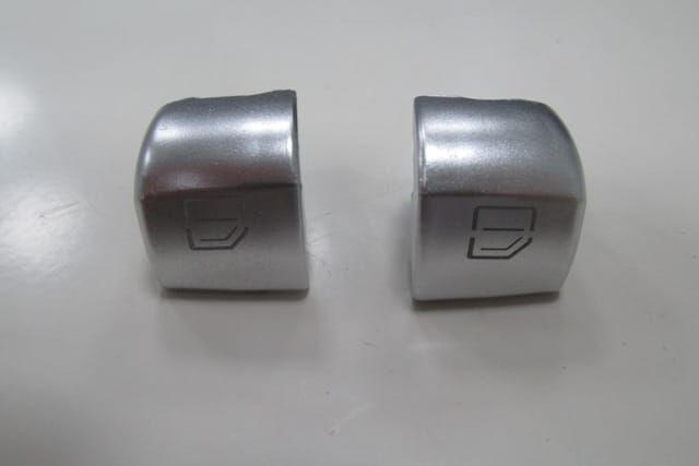 MERCEDES C CLASS- W205- 14/20; ÖN SOL KAPI SAĞ/SOL AÇMA DÜĞME BUTONU SET (2 PARÇA)
