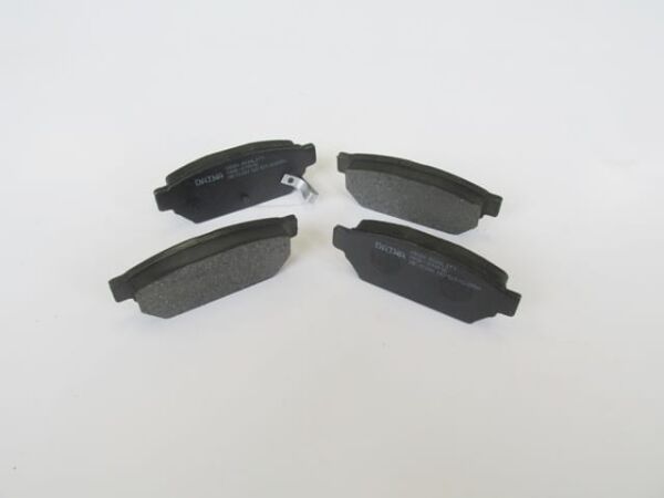 MITSUBISHI CARISMA- 97/00; ARKA FREN BALATASI 1.6/1.8cc (DİSK) (99X37,5X14,5) (DAIWA)