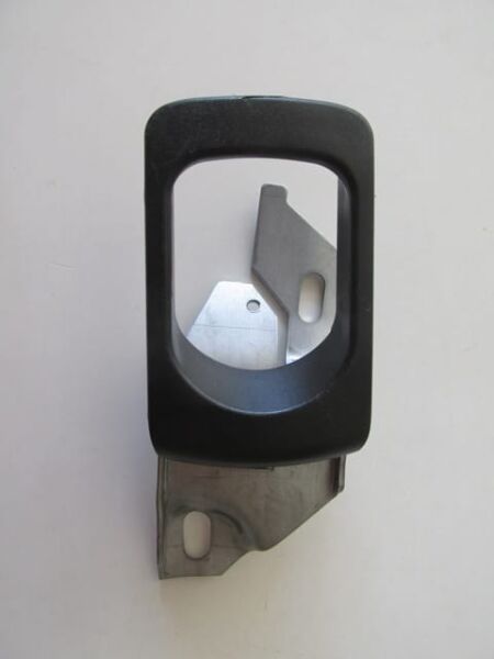 HYUNDAI H100- MİNİBÜS- 97/08; ÖN KAPI İÇ AÇMA KOLU SAĞ SİYAH