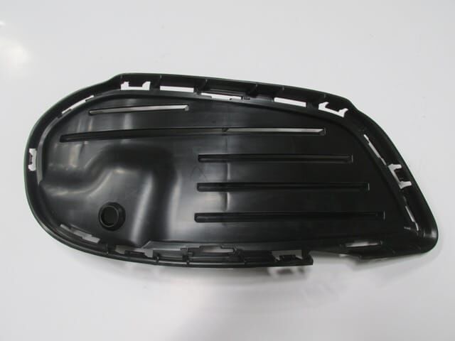 MERCEDES C CLASS- W205- 14/17; SİS LAMBA KAPAĞI BRAKETİ SOL SENSÖR DELİKLİ (AMG)(TW)