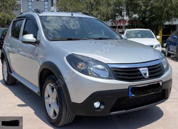 DACIA SANDERO- 09/12; ARAÇ BİLGİLERİ VE RESİMLERİ