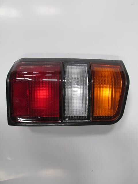 MITSUBISHI L300- MİNİBÜS- 88/09; STOP LAMBASI SOL SARI/BEYAZ/KIRMIZI (MARS)