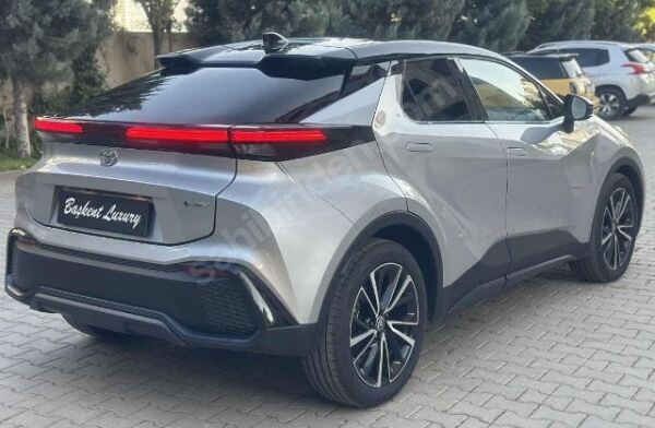 TOYOTA CHR- 24/25; ARAÇ BİLGİLERİ VE RESİMLERİ