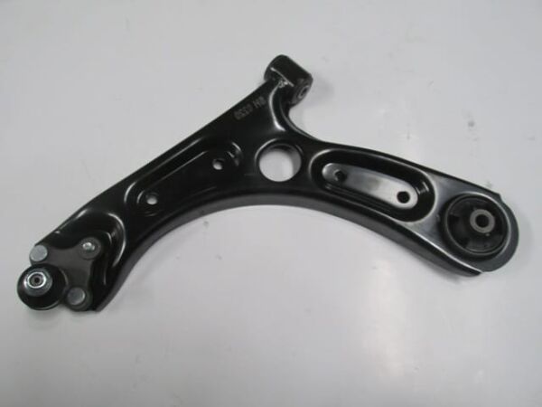 HYUNDAI ELANTRA- 16/18; ÖN ALT TABLA SOL (BURÇLU/ROTİLLİ) (SALINCAK) (SH)