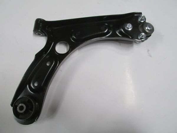 HYUNDAI ELANTRA- 16/18; ÖN ALT TABLA SOL (BURÇLU/ROTİLLİ) (SALINCAK) (SH)