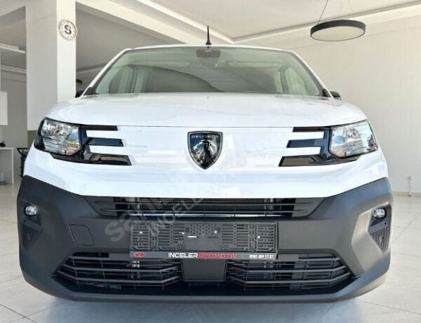 PEUGEOT PARTNER- VAN- 24/25; ARAÇ BİLGİLERİ VE RESİMLERİ