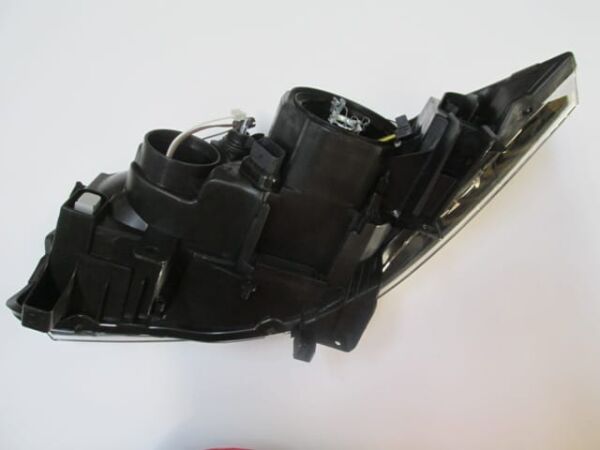 RENAULT MEGANE- 2- 07/09; FAR LAMBASI SAĞ ELEKTRİKLİ/MOTORSUZ SİYAH MERCEKLİ MAKYAJLI(AYFAR(E MARKLI