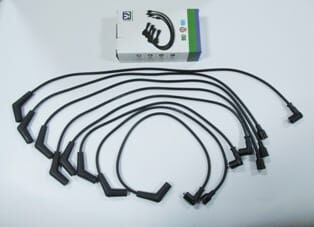 LANDROVER DEFENDER- 84/00; BUJİ KABLOSU TAKIM 4.0 cc (YOW JUNG)