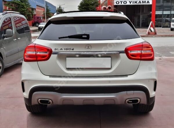 MERCEDES GLA CLASS- X156- 14/18; ARAÇ BİLGİLERİ VE RESİMLERİ (180/200)