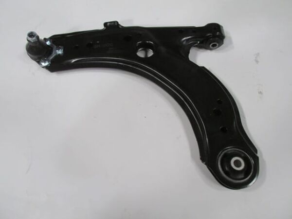 VOLKSWAGEN GOLF- 4- 98/04; ÖN ALT TABLA BURÇLU/ROTİLLİ SOL (SH)