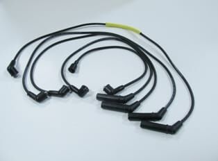 MITSUBISHI PAJERO- 85/91; BUJİ KABLOSU TAKIM 2.6 cc (YOW JUNG)