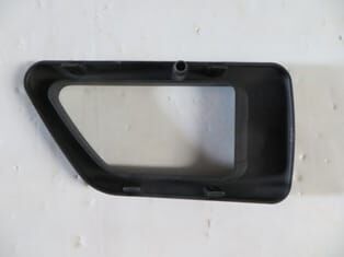 CITROEN BERLINGO- 04/08; ÖN KAPI İÇ AÇMA KOLU ÇERÇEVESİ SOL SİYAH