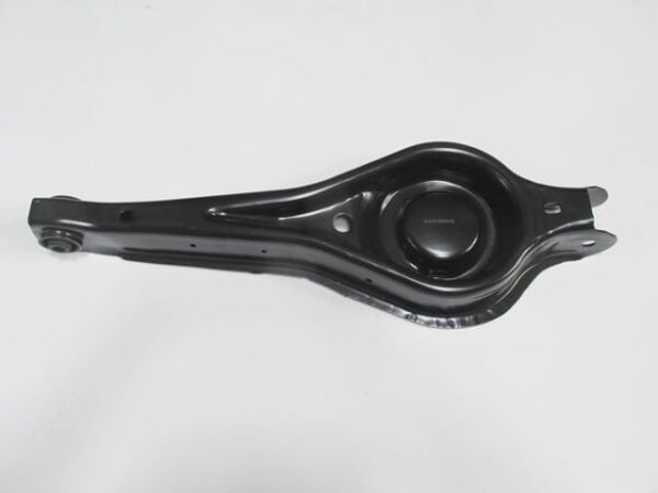 FORD MONDEO- 01/04; ARKA ALT TABLA SAĞ/SOL AYNI (ADET) (BURÇLU) (DENGE KOLU) (SALINCAK) (SH)