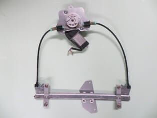 VOLVO S40- 96/00; ARKA CAM KRİKOSU SAĞ ELEKTRİKLİ/MOTORLU (TW)