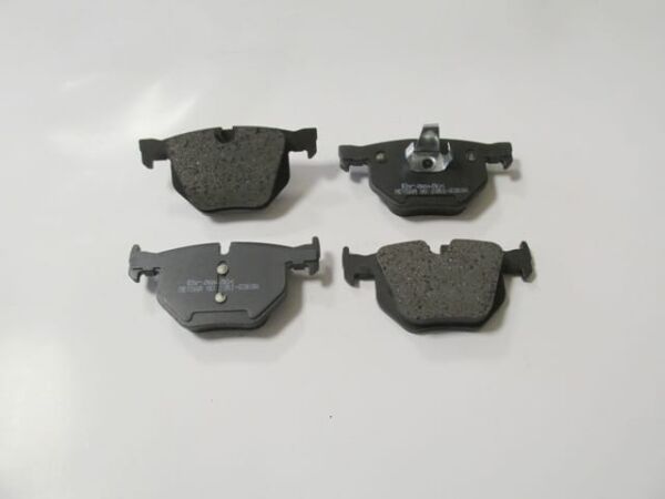 BMW X5- E70- 07/12; ARKA FREN BALATASI (KABLOSUZ)(DİSK)(121.9x58.1x16.3/121.9x59.3x16.3)(BRAMAX)