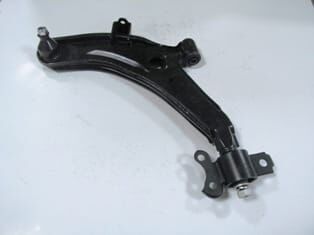 HYUNDAI ELANTRA- 98/01; ÖN ALT TABLA SOL (BURÇLU/ROTİLLİ/TAKOZLU) (SALINCAK) (SH)