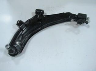 HYUNDAI ELANTRA- 98/01; ÖN ALT TABLA SOL (BURÇLU/ROTİLLİ/TAKOZLU) (SALINCAK) (SH)