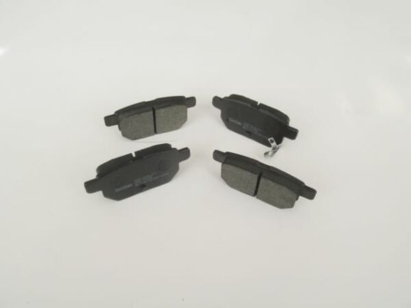 TOYOTA COROLLA- E150- 07/13; ARKA FREN BALATASI BENZİNLİ TİP (DİSK)(98,5X40X15) (DAIWA)