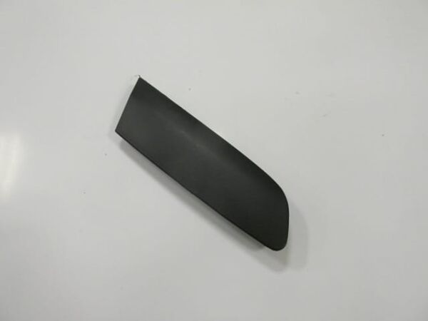 VOLKSWAGEN GOLF- 5- 05/09; ÖN TAMPON BANDI SAĞ SİYAH (GTI/R32) (TW)