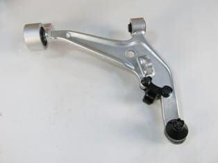 NISSAN X TRAIL- 02/07; ÖN ALT TABLA SAĞ (BURÇLU/ROTİLLİ/TAKOZLU) (SALINCAK) (SH)